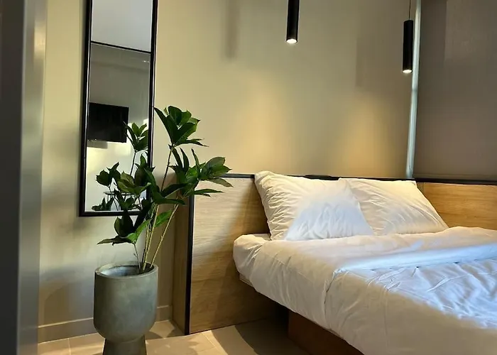 Downtown Living 2