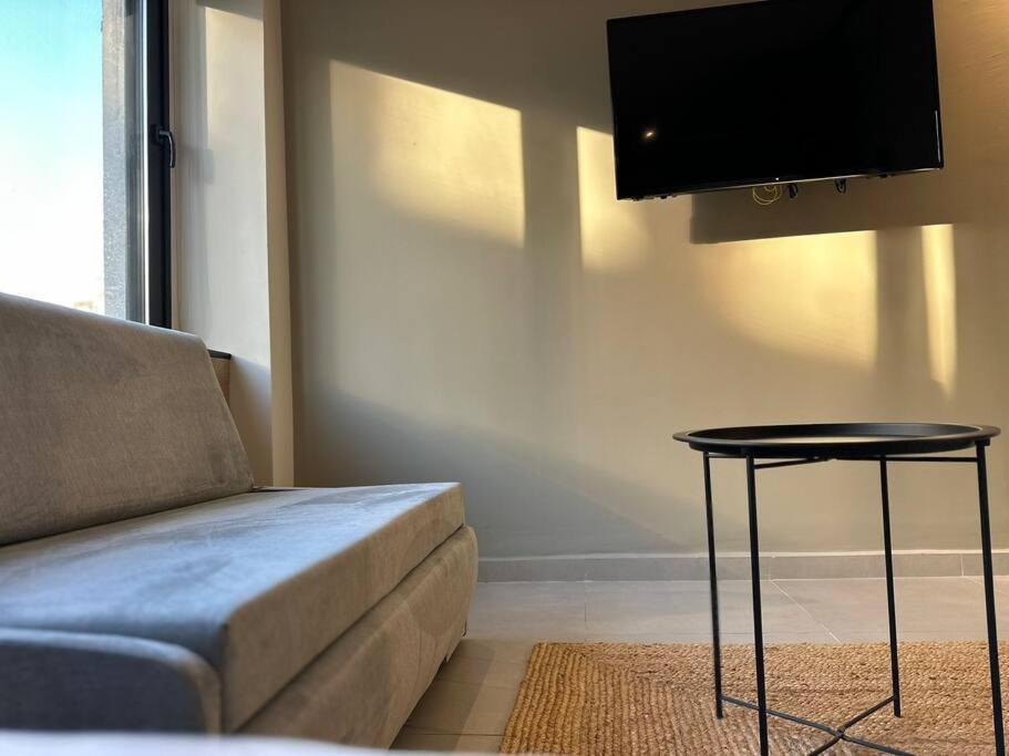 Downtown Living 2 Apartment