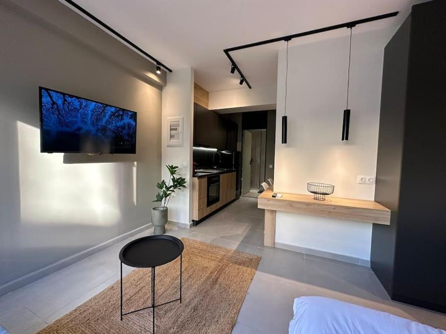 Apartment Downtown Living 2 *